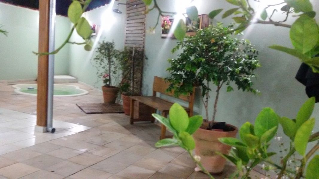 Lindo apartamento térreo com quintal- villa Flora