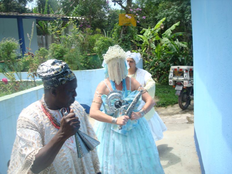 Joga se Opleleifa & Buzios Africano com Babalorixa Oguntola Africano