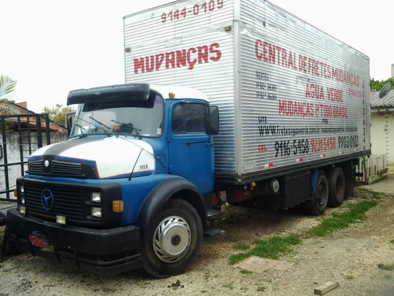 Mudanças e  Fretes  Água Verde