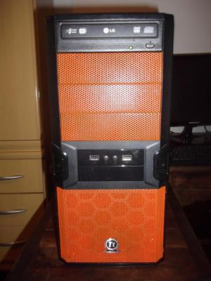 Vende-se computador 2GB - Dual Core - 9500GT 512MB