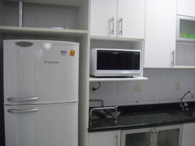 Apartamento em Meia Praia