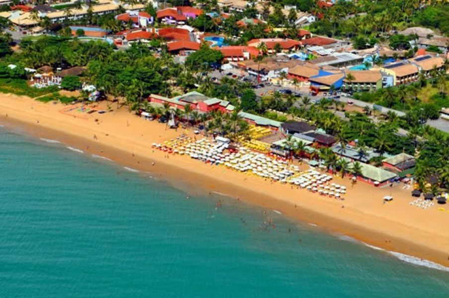 Casa 3 Q, sendo 2 suites, Churrasqueira, Piscina exclusiva