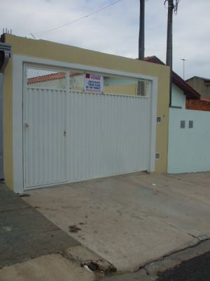 CASA 4 DORMS, 2 SUITES, LOCAL MISTO, VARIAS VAGAS.