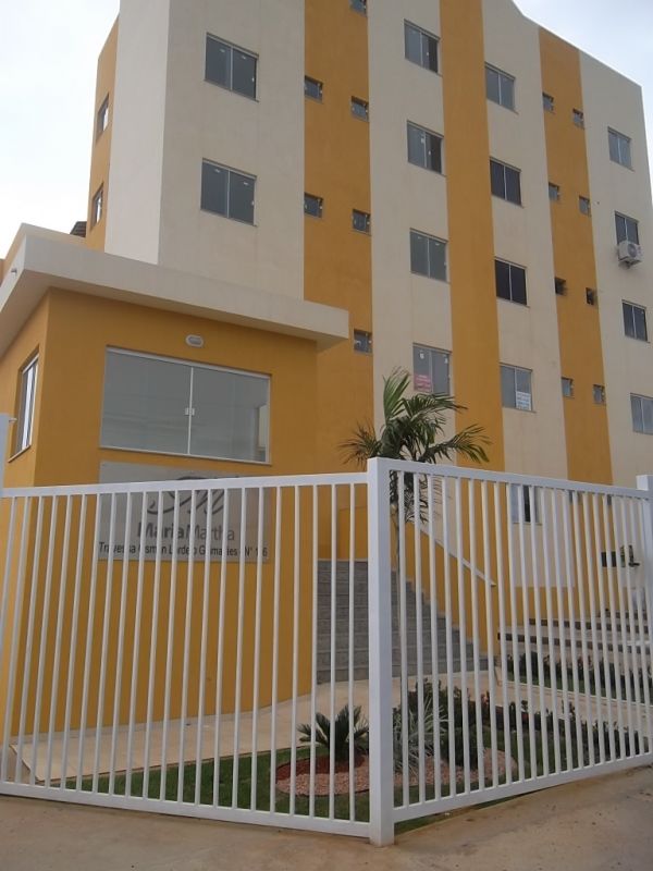 Apartamento 60m² 2/4, suite,  bem localizado- próximo a UNIME,