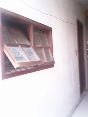 vendo  uma  casa   cabo  frio  70.000.00