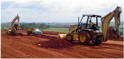 Locação de Equipamento e Terraplanagem(12)3933-2402 / 9702-4244