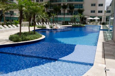 Cobertura  com 04 suítes medindo 280m² e de frente para o mar, show!!