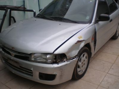 sucata de mitsubishi lancer 97 1.6 16v automático para peças    