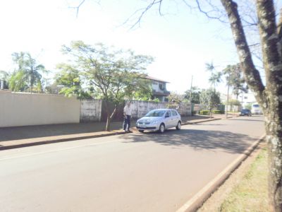 VENDE-SE EXCELENTE TERRENO TIPO ZC-1 NO CENTRO DE CAMPO MOURÃO.