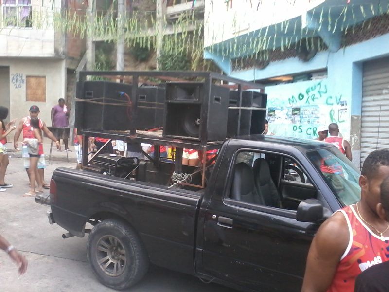 Victor dias aluguel de carro de som