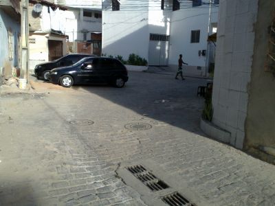 Itapuã: Aptos. AMPLOS 2/4, Pertinho da praia!!! R$ 155.000,00 