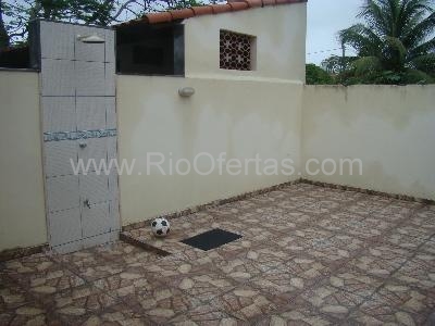 vendo em Praia seca casa entre lagoa  mar e centro 