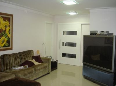 Casa na Vila B films hollywood 1100 m2 com quadra de tênis campo de futebol suiço