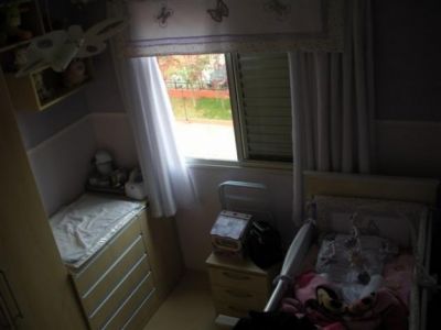 Vendo Apto na Rua Desembargador Manoel Carlos da Costa Leite / Pirituba. 