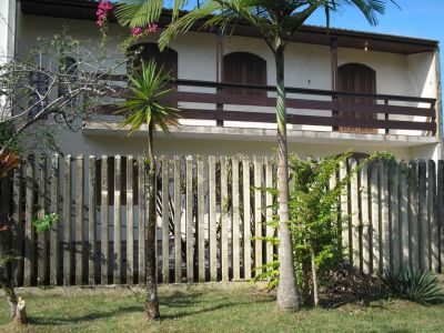 Vende-se Excelente Residência no Balneário de Prainha - PR.