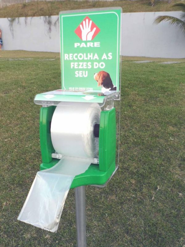 Dispenser para recolhimento de fezes de cachorro 