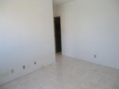 Vendo Apartamento 2/4 condomínio fechado