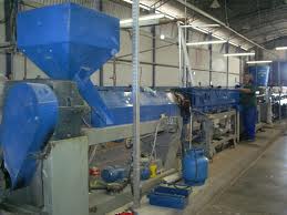 MAQUINAS PARA RECICLAGEM DE PLASTICOS