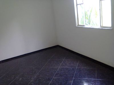 excelente casa ,com quintal de 180m²