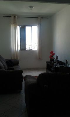 Apartamento grande Cohab I - Arthur-Alvim