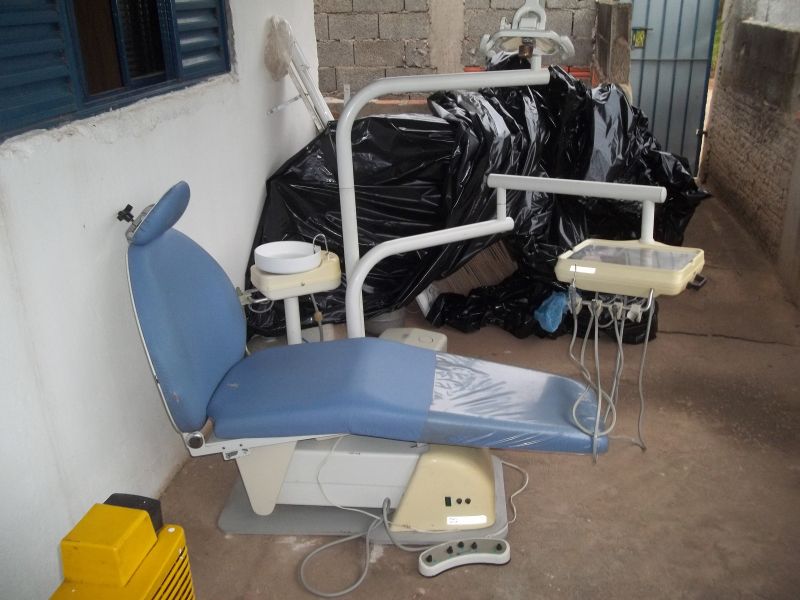 Cadeira Odontológica mais Gabnete Odontológico mais Compressor