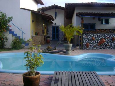 PRAIA ALUGA CASA COM PISCINA