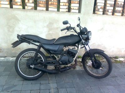 YAMAHA RD 135  1997