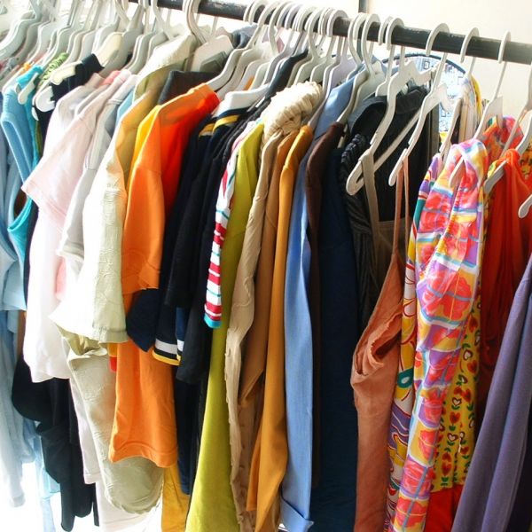 Compro roupa usada em bom estado rj rio de janeiro (21) +55 21 99092-7021