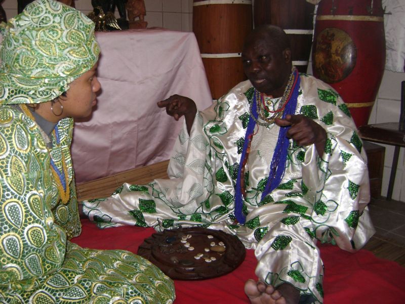 Joga se opeleifa & buzios Africano com Babalorixa Oguntola Africano