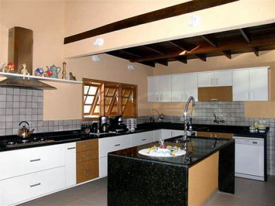 Casa a venda em Buzios proximo ao centro com vista para o mar