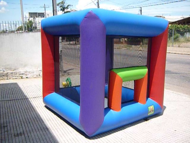 Piscina de bolinhas inflável aluguel de infláveis locação de brinquedos festa infantil