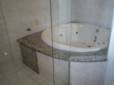 CASA A VENDA EM CONDOMINIO FECHADO EM MACEIO