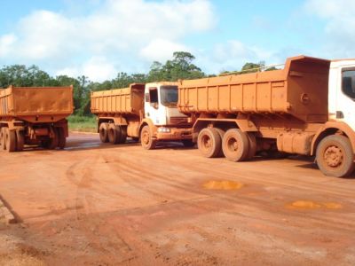 Volvo VM 260 6X4 ano 2009