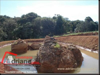 Próximo da Rodovia Dom Pedro I 