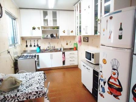 Residencia Mobiliada Com Quartos Compartilhados Para Moças