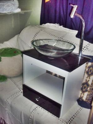 Vendo Gabinete para banheiro