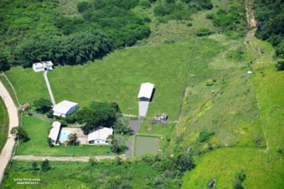 ACAMPAMENTO EVANGÉLICO RANCHO TETO AZUL