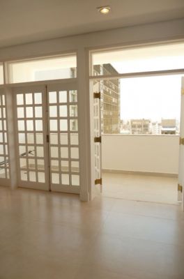 Apto na Av. Higienopolis, 158m², Todo Reformado!