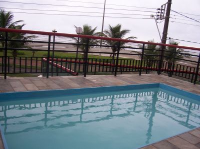 APARTAMENTO FRENTE AO MAR COM 2 SACADAS