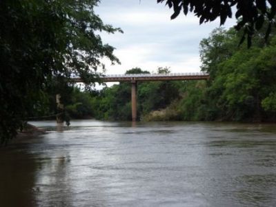Chácaras de 5 e 2,5 hectares na ponte do grego