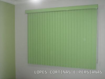 LAVAGEM DE CORTINAS E PERSIANAS