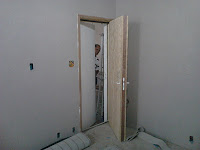 Porta acústica em madeira. 