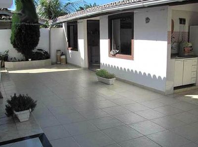 Casa em condomínio fechado a venda em Lauro de Freitas, Bahia
