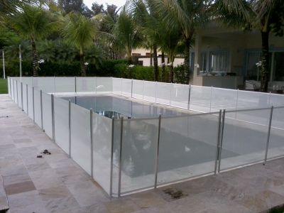 CERCA REMOVÍVEL PARA PISCINA