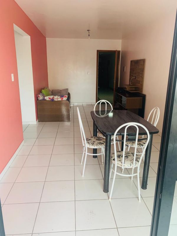 Lindo Apartamento com sacada Gourmet 300 metros da Praia