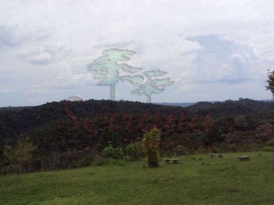 Chácara a venda em Juquitiba com 4 dormitórios por apenas 77mil com churrasqueira 