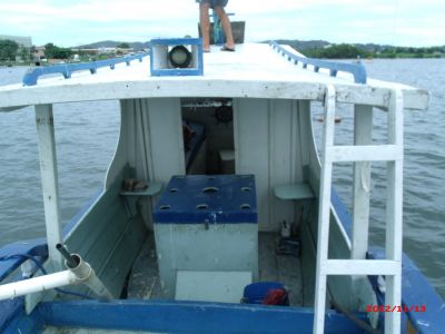 BARCO DE MADEIRA 8:20 MTS  DIESEL 2 CC