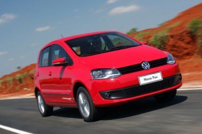 VENDE  SE  CARROS NOVOS, O SPACEFOX 1.6  ANO  2012   COM  4 PORTAS .....