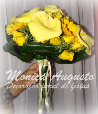 SUZANO -BUQUES de NOIVAS