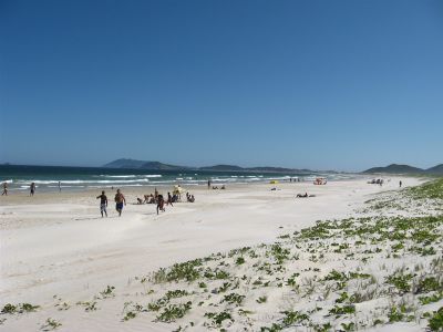 PRAIA PONTAL PERÓ CABO FRIO/BÚZIOS RJ - Lote plano com 1.480m² (40m x 37m)